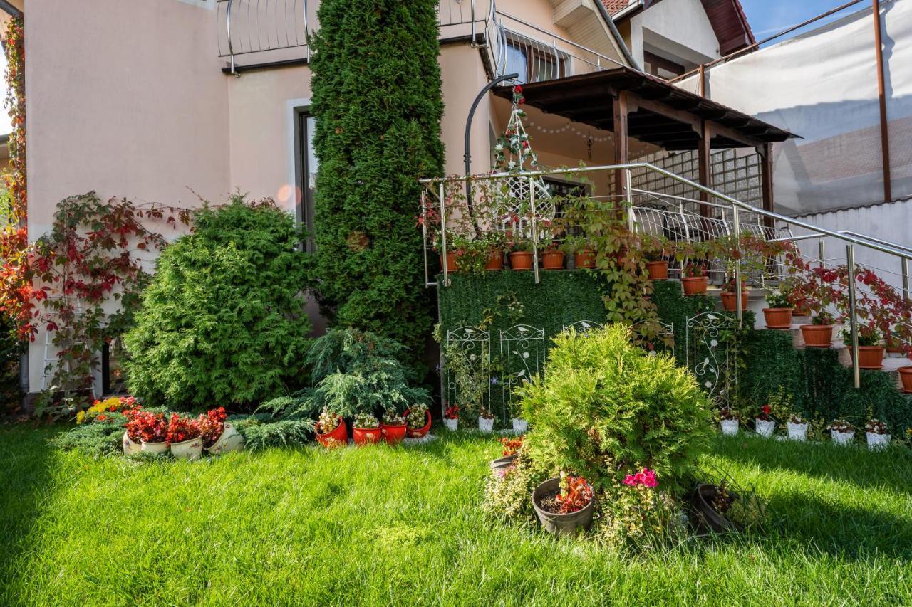 Hotel Flora Luxury House Sighişoara Exterior foto
